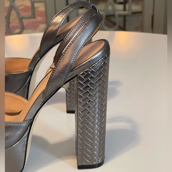 Zoe by Rachel Zoe Platform Claire Silver Metallic Sandals - Picture 8 of 9